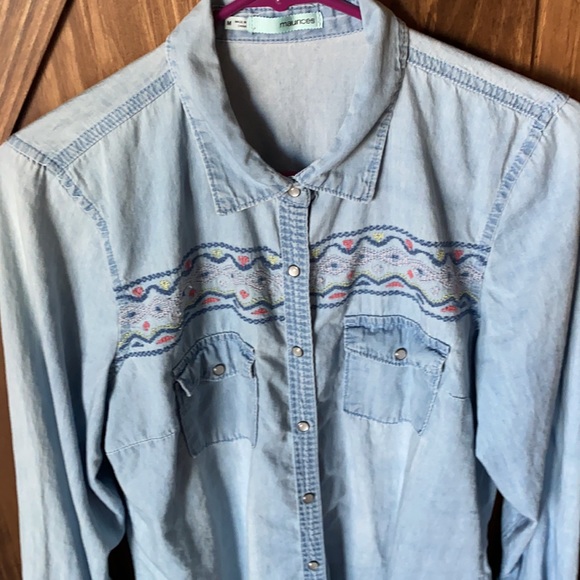 MAURICES DENIM LONG SLEEVE BLOUSE - Picture 2 of 6